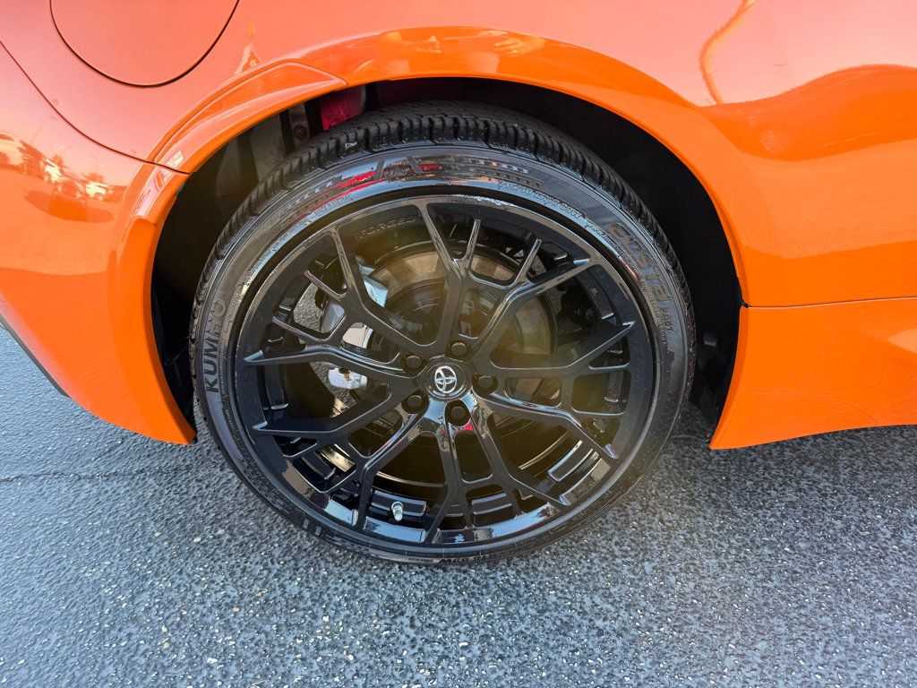 2023 Toyota GR86 10th Anniversary Special Edition Automatic - 22948272 - 30