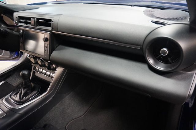 2023 Toyota GR86 Premium Automatic - 23057357 - 11