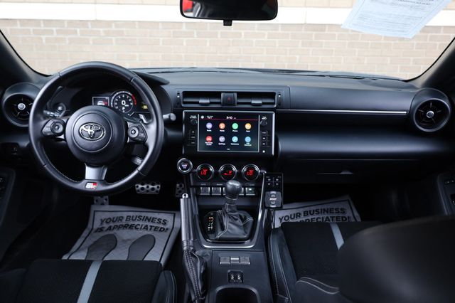 2023 Toyota GR86 Premium Automatic - 22947439 - 23