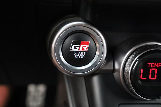 2023 Toyota GR86 Premium Automatic - 22947439 - 28