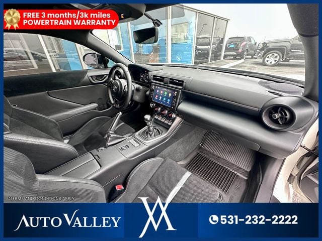 2023 Toyota GR86 Premium Coupe 2D - 22940760 - 18