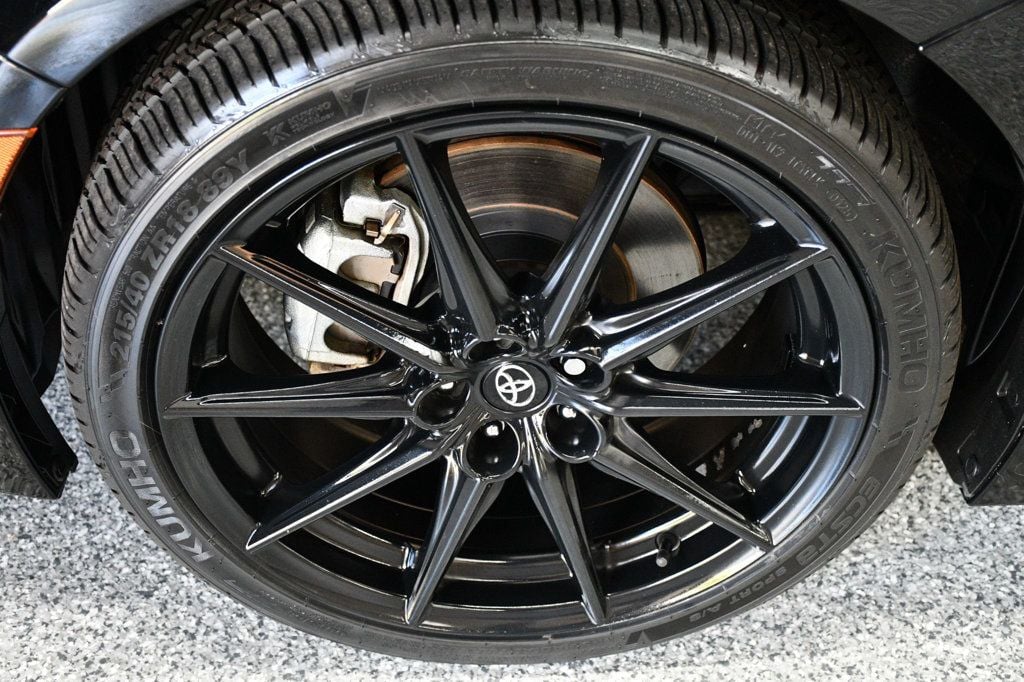 Toyota GR86 photo 18
