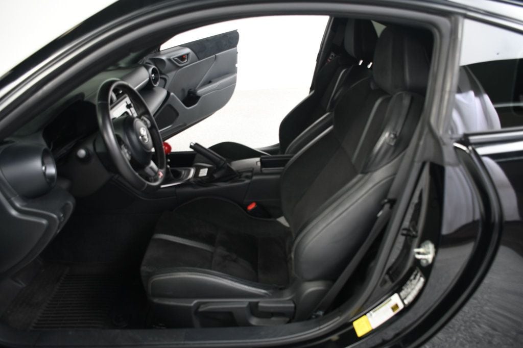 Toyota GR86 photo 26