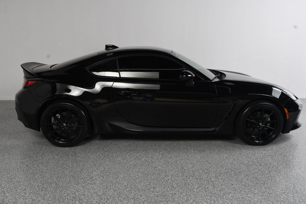 Toyota GR86 photo 4