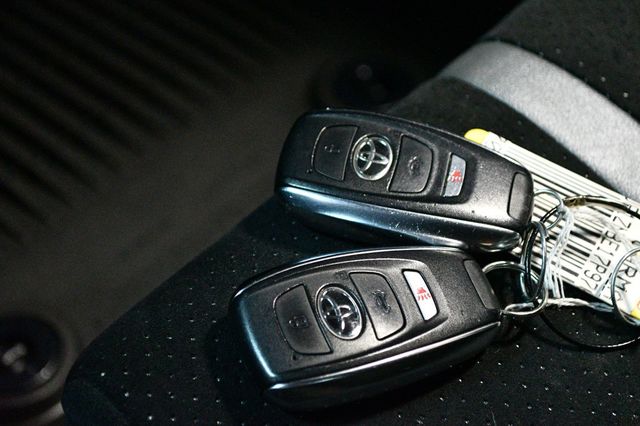 2023 Toyota GR86 Premium Manual - 23044407 - 62