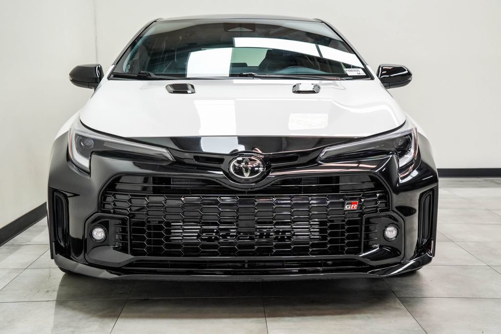 Toyota GR Corolla photo 5