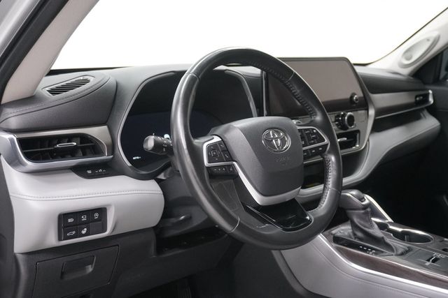 2023 Toyota Highlander  - 23000288 - 9