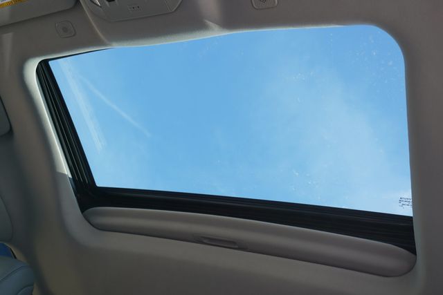 2023 Toyota Highlander  - 23000288 - 21