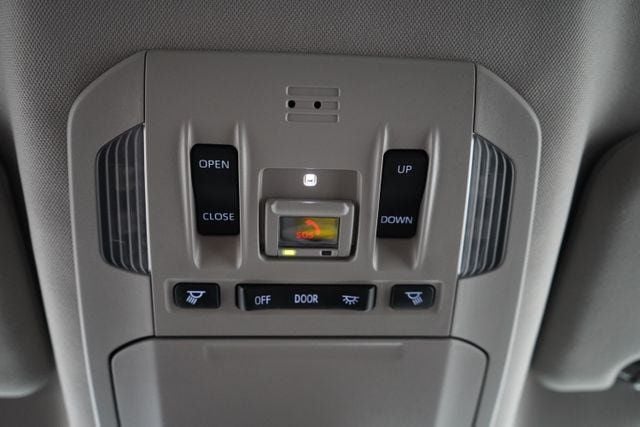 2023 Toyota Highlander  - 23076914 - 36
