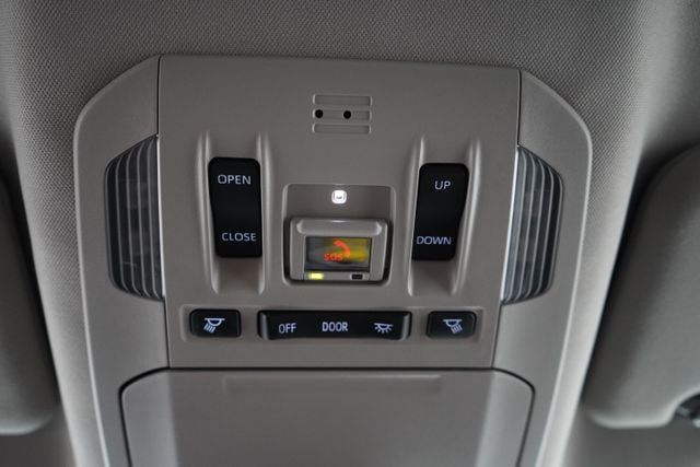 2023 Toyota Highlander  - 23094940 - 36