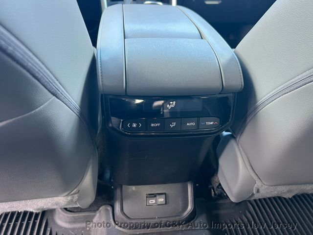 2023 Toyota Highlander  - 22934861 - 38