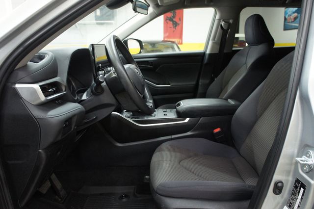 2023 Toyota Highlander 1-Owner, Great Shape! - 23072160 - 25