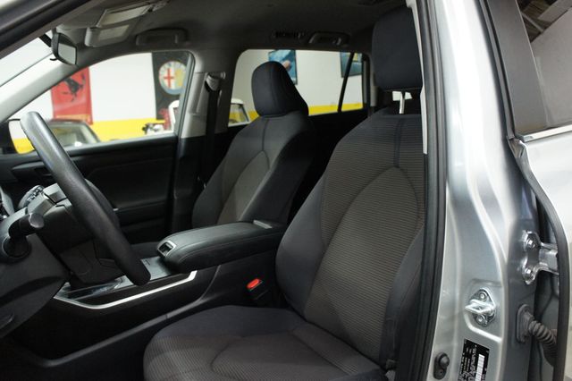 2023 Toyota Highlander 1-Owner, Great Shape! - 23072160 - 26