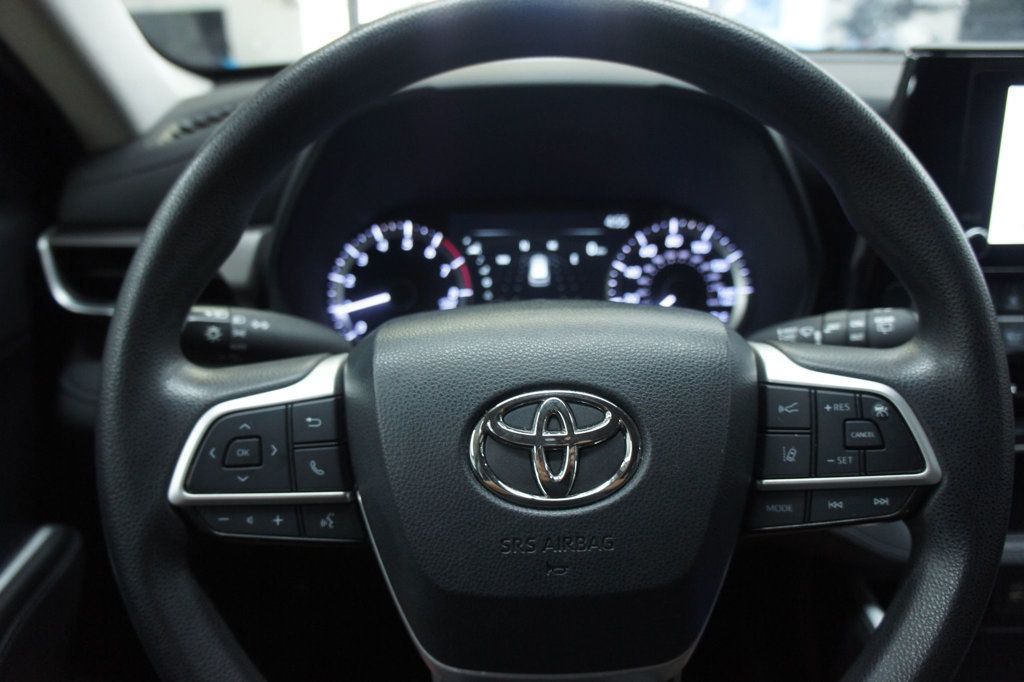 2023 Toyota Highlander 1-Owner, Great Shape! - 23072160 - 34