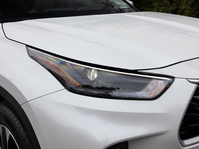 2023 Toyota Highlander 3rd Row Seating, Wireless CarPlay, Heated Seats - 22936812 - 18