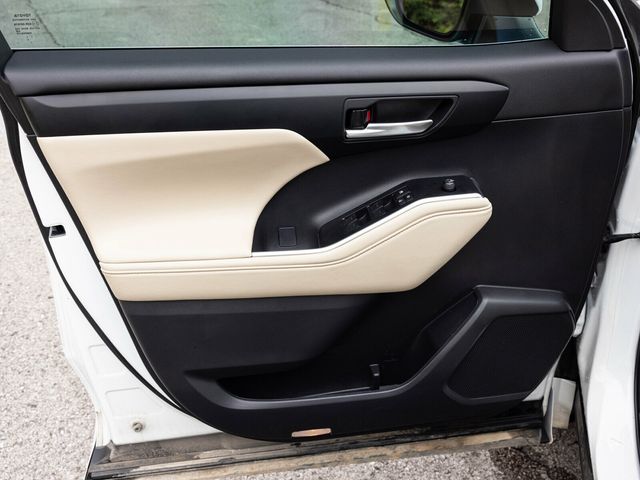 2023 Toyota Highlander 3rd Row Seating, Wireless CarPlay, Heated Seats - 22936812 - 20