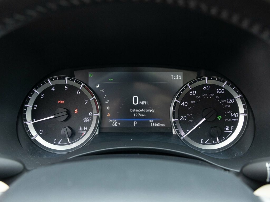 2023 Toyota Highlander 3rd Row Seating, Wireless CarPlay, Heated Seats - 22936812 - 28