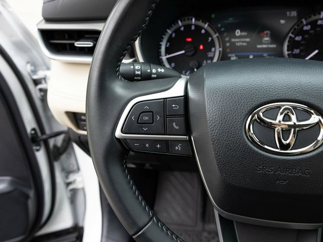 2023 Toyota Highlander 3rd Row Seating, Wireless CarPlay, Heated Seats - 22936812 - 33
