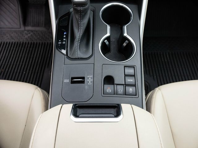 2023 Toyota Highlander 3rd Row Seating, Wireless CarPlay, Heated Seats - 22936812 - 35