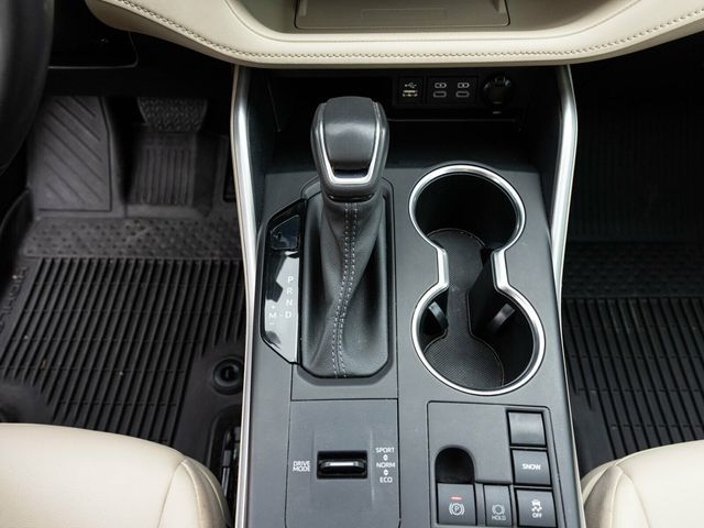 2023 Toyota Highlander 3rd Row Seating, Wireless CarPlay, Heated Seats - 22936812 - 36
