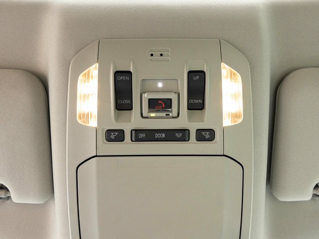 2023 Toyota Highlander 3rd Row Seating, Wireless CarPlay, Heated Seats - 22936812 - 40