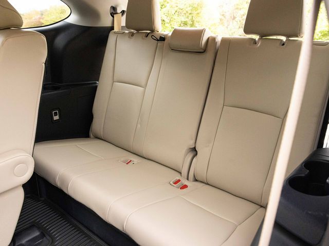 2023 Toyota Highlander 3rd Row Seating, Wireless CarPlay, Heated Seats - 22936812 - 50