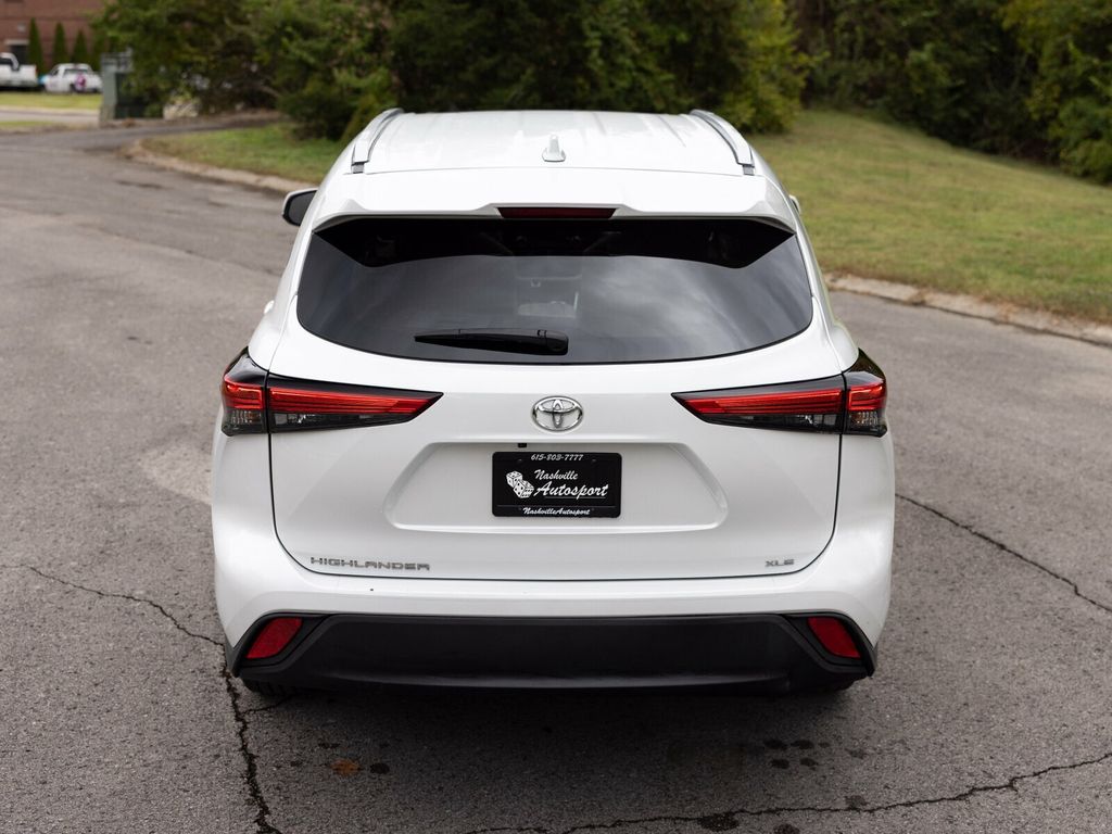 2023 Toyota Highlander 3rd Row Seating, Wireless CarPlay, Heated Seats - 22936812 - 7