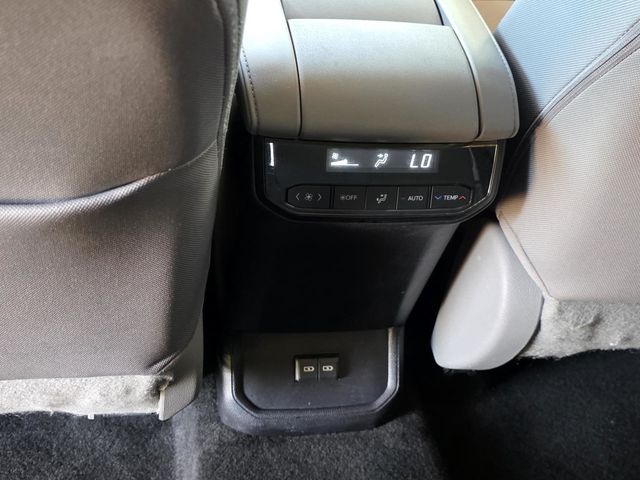 2023 Toyota Highlander Hybrid LE AWD - 23063165 - 9