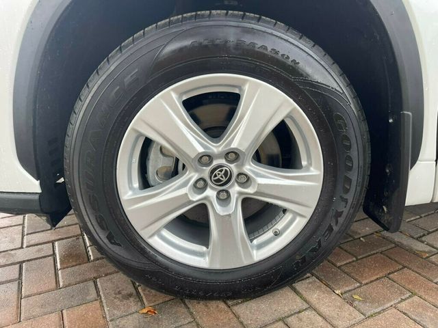 2023 Toyota Highlander Hybrid LE AWD - 22784654 - 9