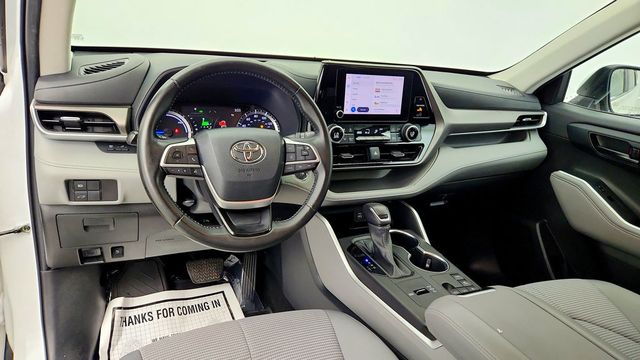 2023 Toyota Highlander Hybrid LE AWD w/ 3-Row Seating & Toyota Safety Sense - 23089998 - 11