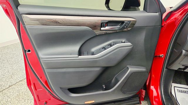 2023 Toyota Highlander Hybrid Platinum AWD - 22987544 - 10