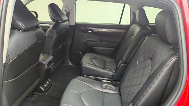 2023 Toyota Highlander Hybrid Platinum AWD - 22987544 - 19