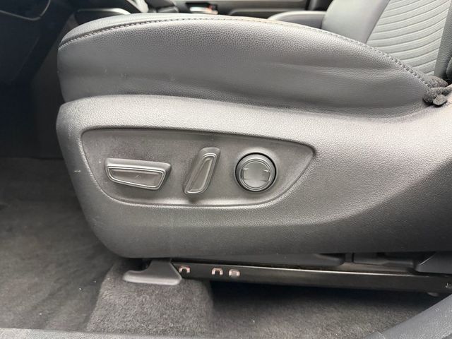 2023 Toyota Highlander L AWD - 23017767 - 21