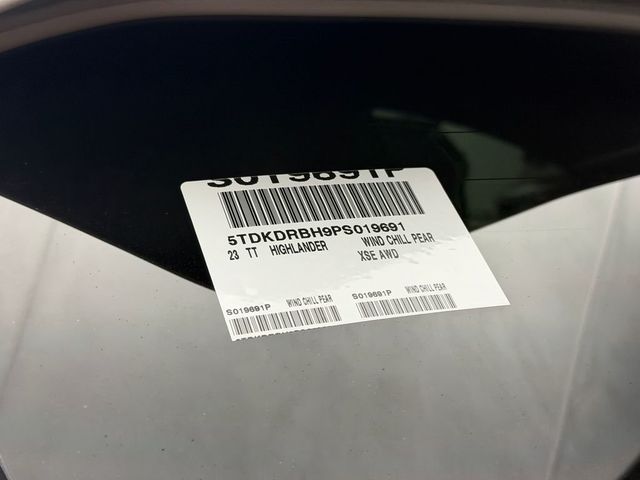 2023 Toyota Highlander L AWD - 23017767 - 42