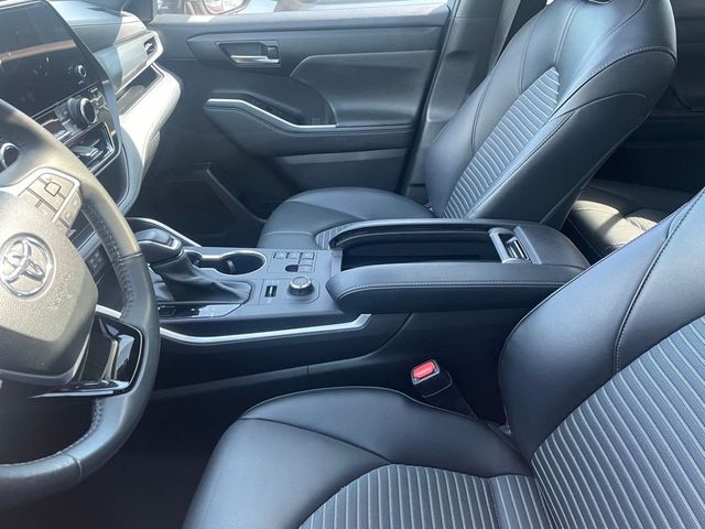 2023 Toyota Highlander L AWD - 23017767 - 45