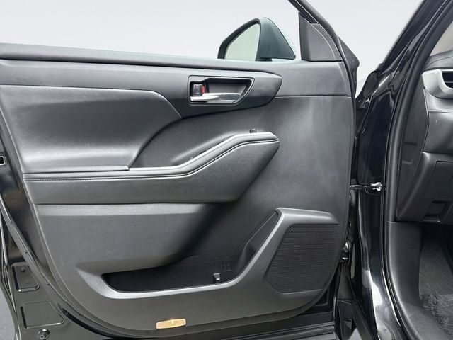 2023 Toyota Highlander L AWD - 23020527 - 8
