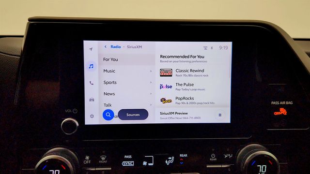 2023 Toyota Highlander LE - 23016239 - 16