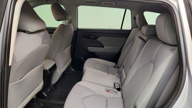 2023 Toyota Highlander LE - 23016239 - 18