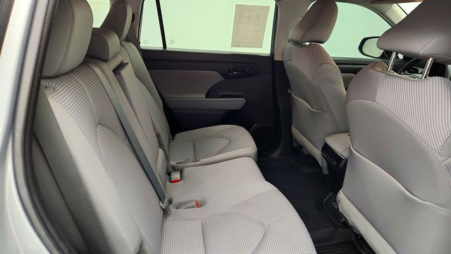 2023 Toyota Highlander LE - 23016239 - 20