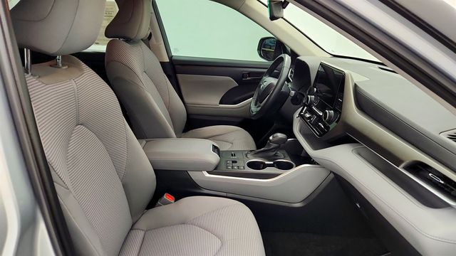 2023 Toyota Highlander LE - 23016239 - 21