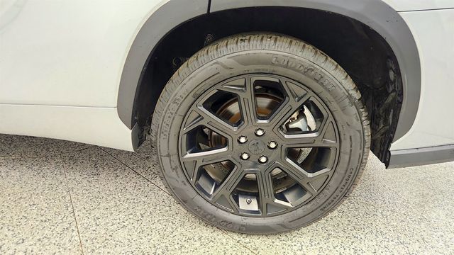 2023 Toyota Highlander LE - 23016239 - 8