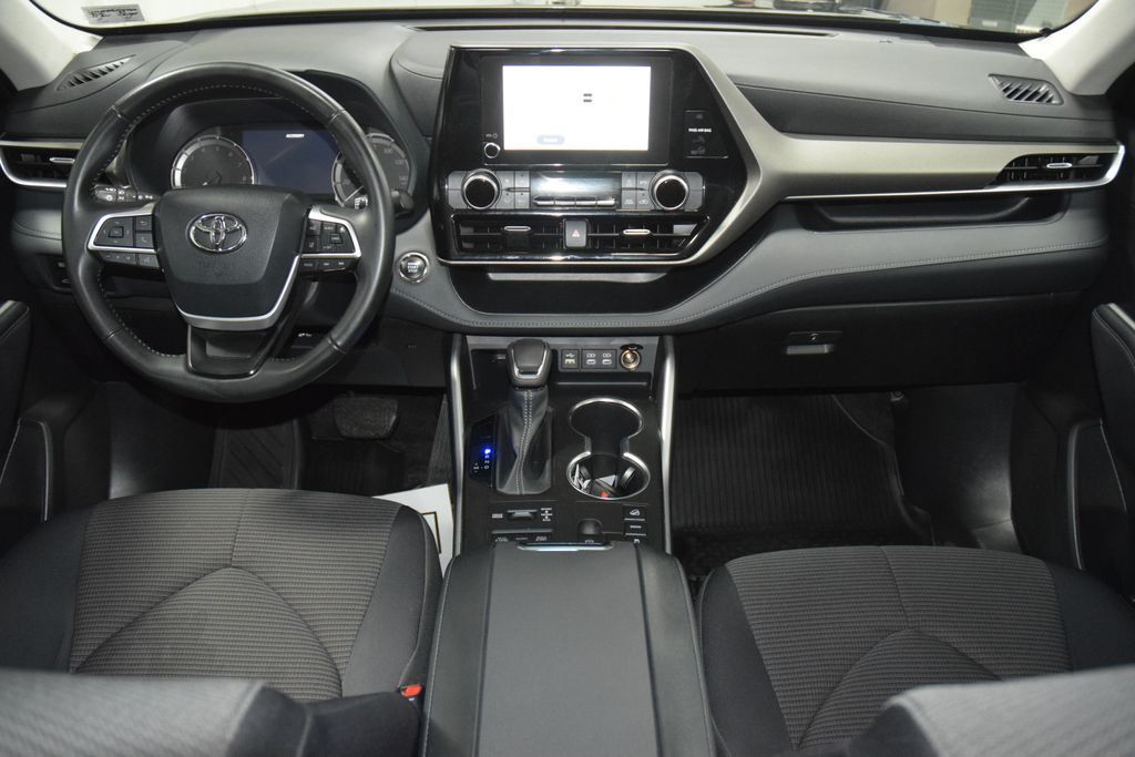 2023 Toyota Highlander LE AWD - 23018487 - 28