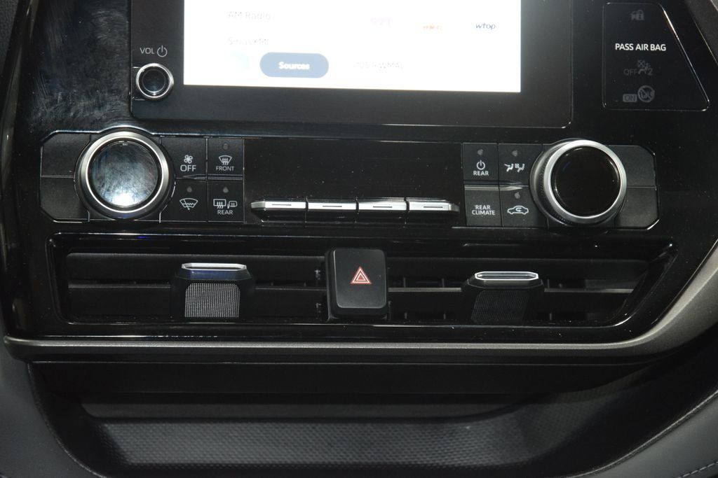 2023 Toyota Highlander LE AWD - 23018487 - 30