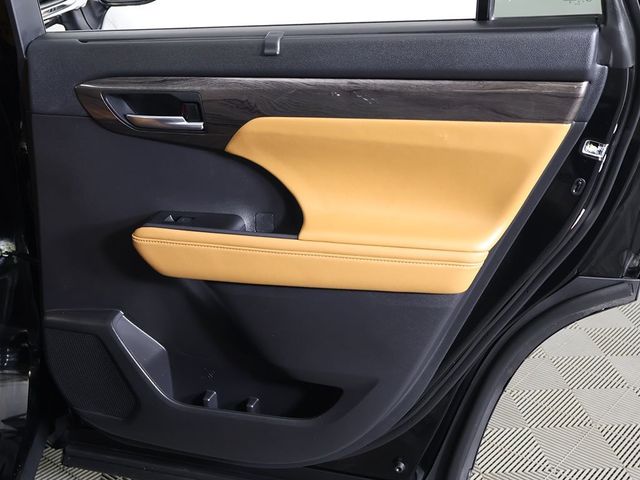 2023 Toyota Highlander LE AWD - 22890373 - 29