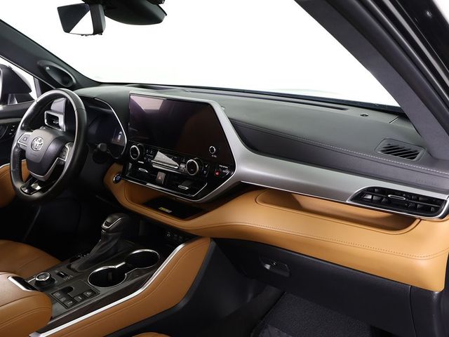 2023 Toyota Highlander LE AWD - 22890373 - 31