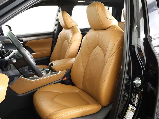 2023 Toyota Highlander LE AWD - 22890373 - 32