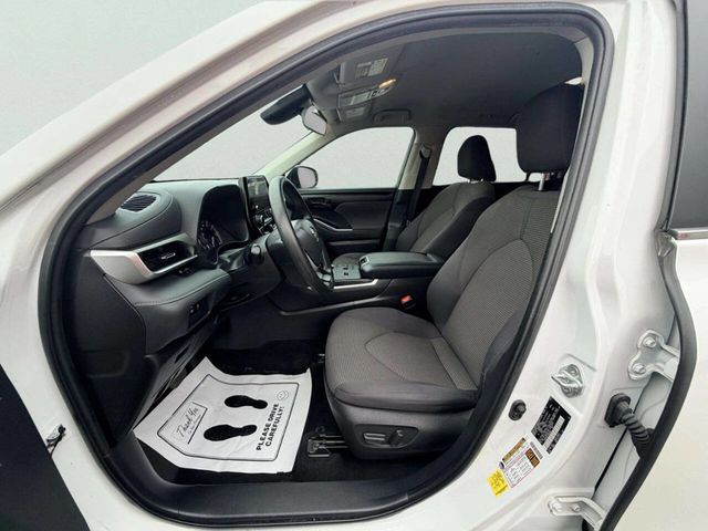 2023 Toyota Highlander L FWD - 23037393 - 18