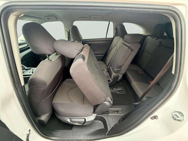2023 Toyota Highlander L FWD - 23037393 - 25
