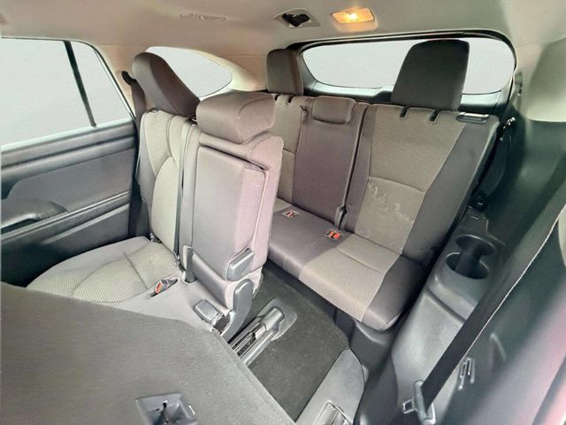 2023 Toyota Highlander L FWD - 23037393 - 26