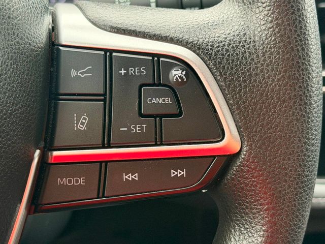 2023 Toyota Highlander L FWD - 23037393 - 37